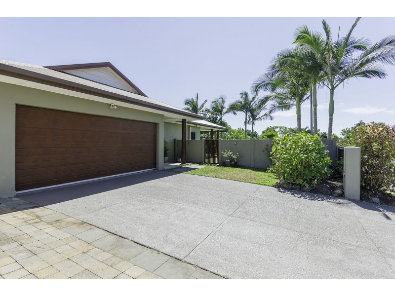 1 Sunbird Close, Port Douglas QLD 4877