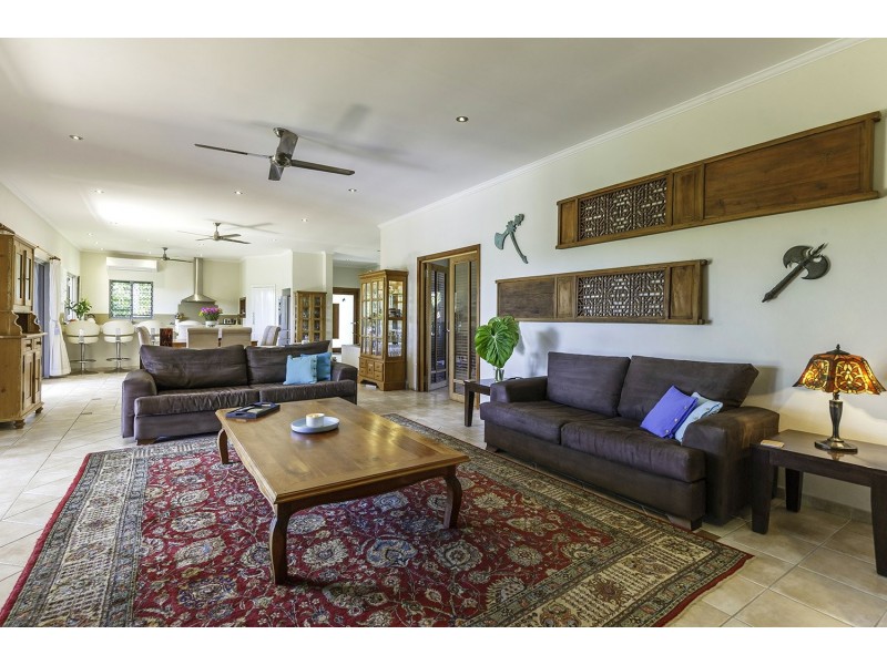 1 Sunbird Close, Port Douglas QLD 4877