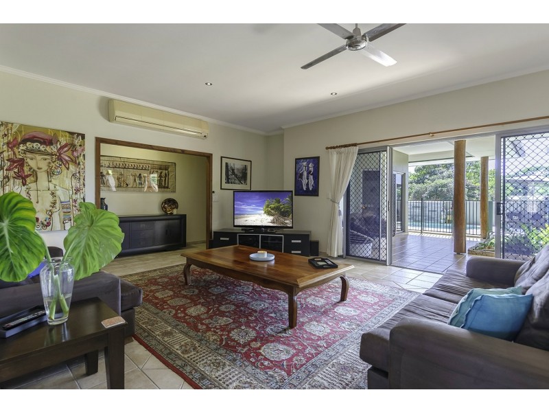 1 Sunbird Close, Port Douglas QLD 4877