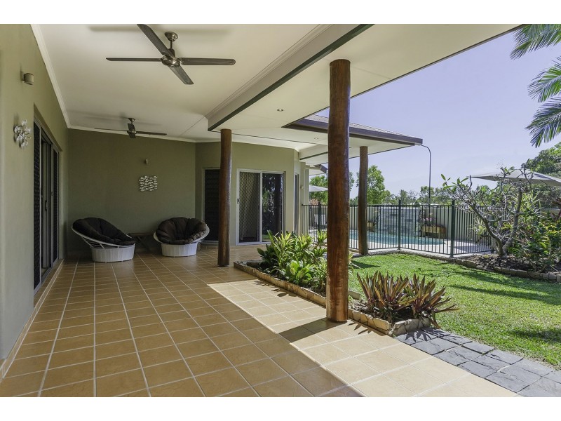 1 Sunbird Close, Port Douglas QLD 4877