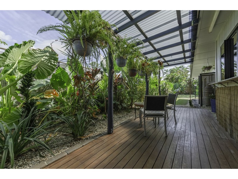 5 Jacaranda Close, Cooya Beach QLD 4873