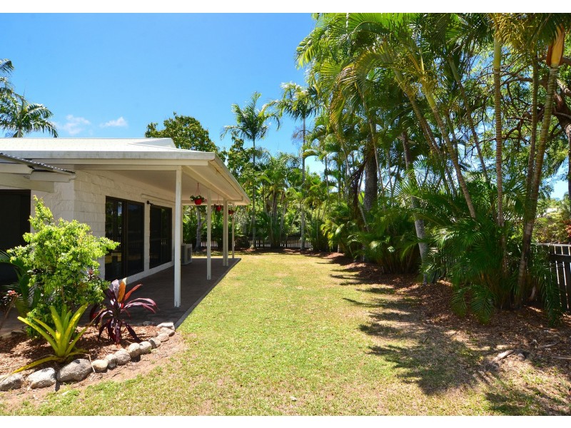 2 Hope Street, Port Douglas QLD 4877