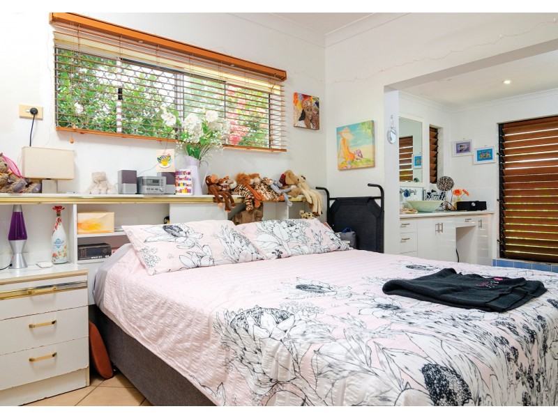 1/5 Limpet Avenue, Port Douglas QLD 4877