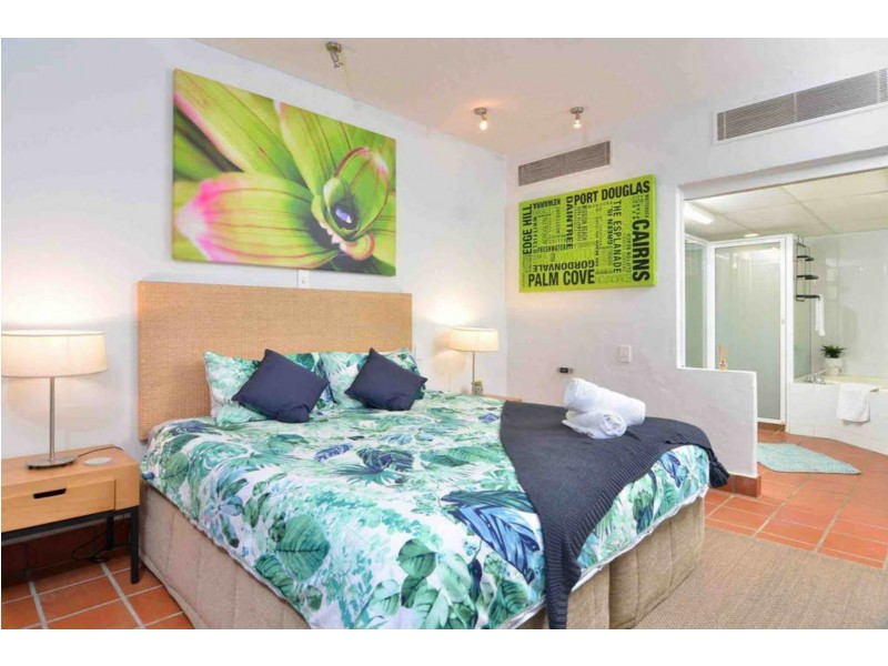 211/2 Macrossan Street, Port Douglas QLD 4877