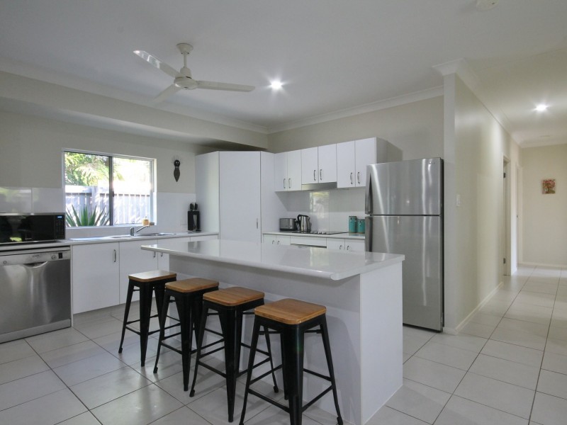 4 Yiki Street, Port Douglas QLD 4877