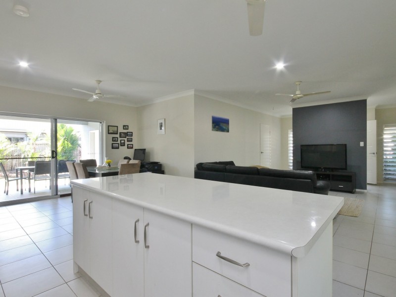 4 Yiki Street, Port Douglas QLD 4877