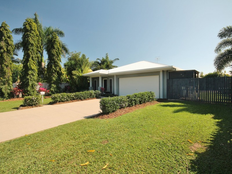 4 Yiki Street, Port Douglas QLD 4877