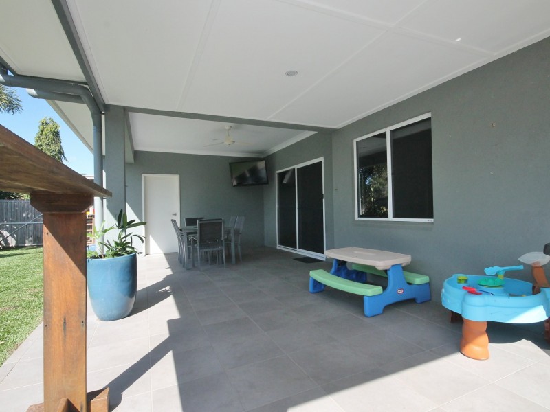 4 Yiki Street, Port Douglas QLD 4877