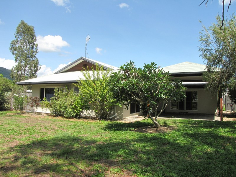 8 Hope Street, Port Douglas QLD 4877