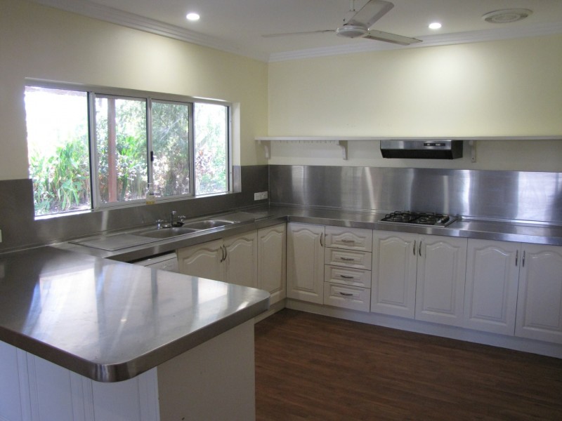 8 Hope Street, Port Douglas QLD 4877