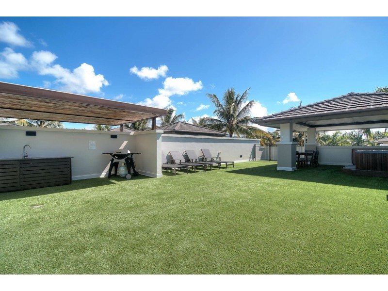 203 Sea Temple/22 Mitre Street, Port Douglas QLD 4877