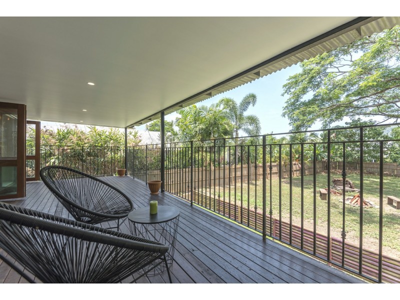 13 Mossman Street, Mossman QLD 4873