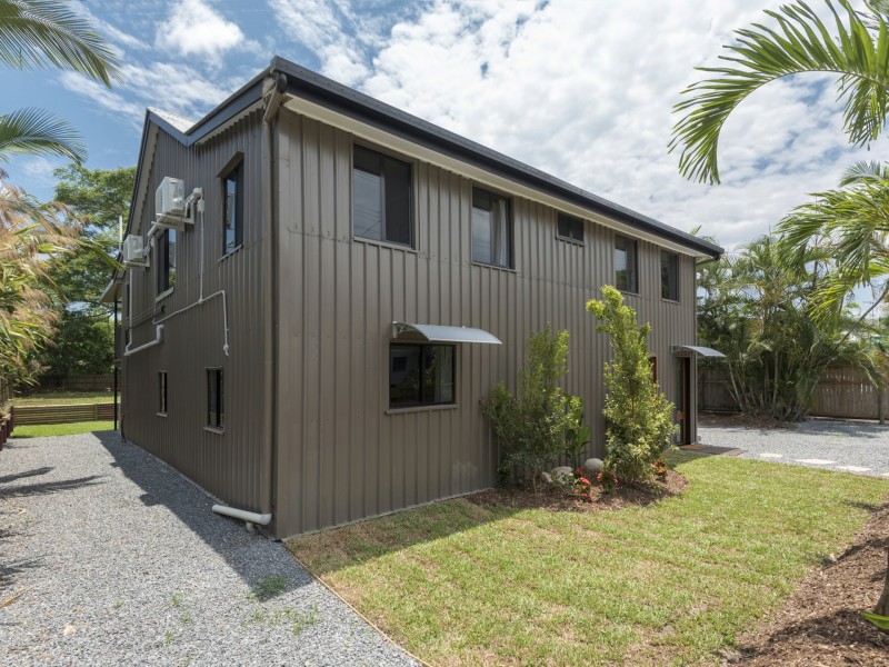 13 Mossman Street, Mossman QLD 4873