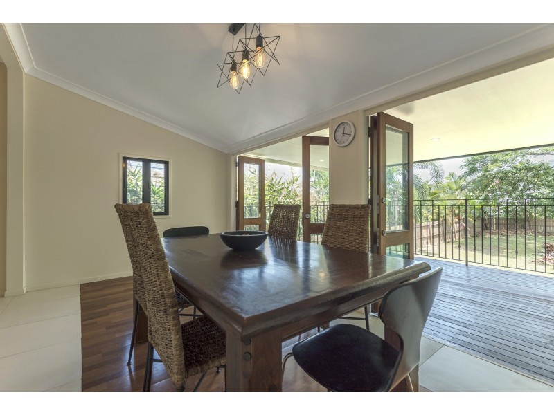 13 Mossman Street, Mossman QLD 4873