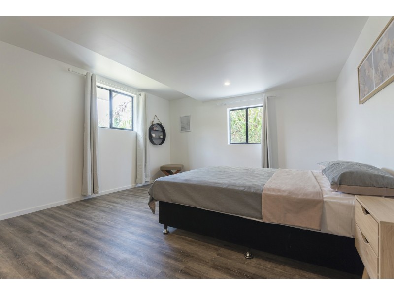 13 Mossman Street, Mossman QLD 4873