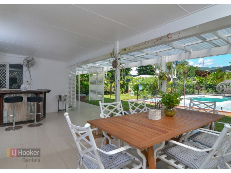 16 Ribbon Avenue, Port Douglas QLD 4877
