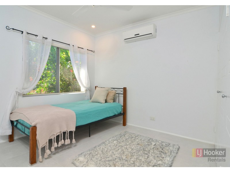 16 Ribbon Avenue, Port Douglas QLD 4877