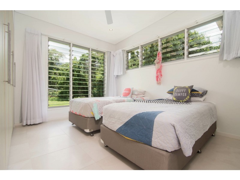 30 Oak Street, Oak Beach, Port Douglas QLD 4877