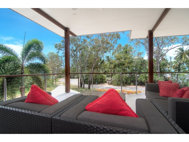 30 Oak Street, Oak Beach, Port Douglas QLD 4877