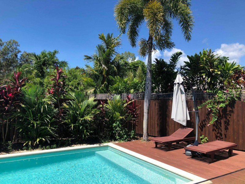 1 Curlew Close, Craiglie QLD 4877