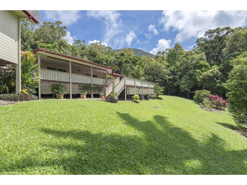 1-5 Bruce Avenue, Oak Beach QLD 4877