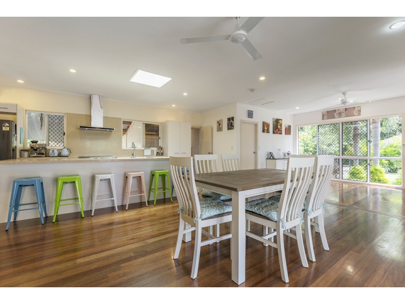 1-5 Bruce Avenue, Oak Beach QLD 4877