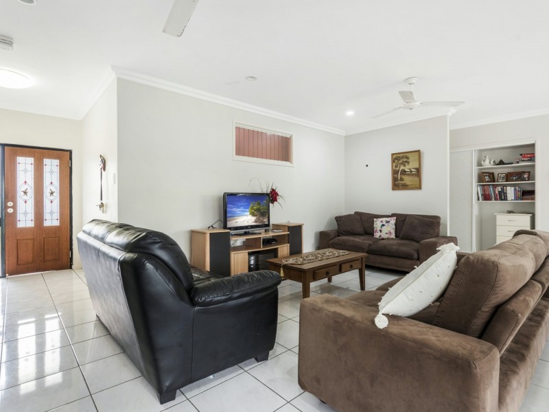 2 Shalom Close, Cooya Beach QLD 4873