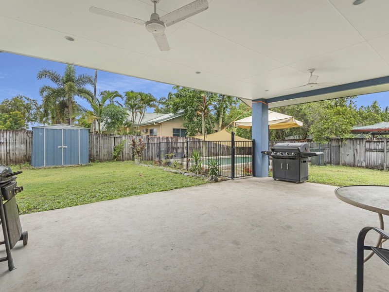 2 Shalom Close, Cooya Beach QLD 4873