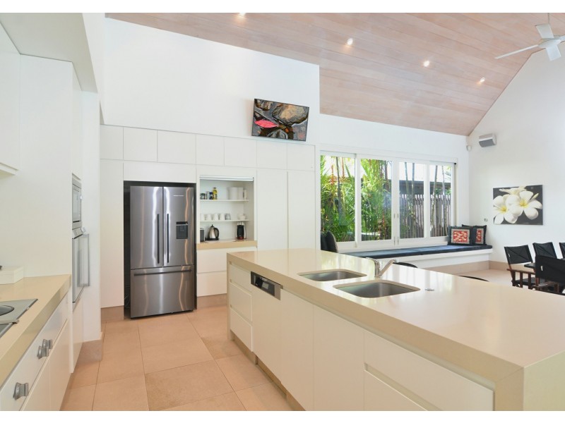 Lot 4 Beachfront Mirage, Port Douglas QLD 4877