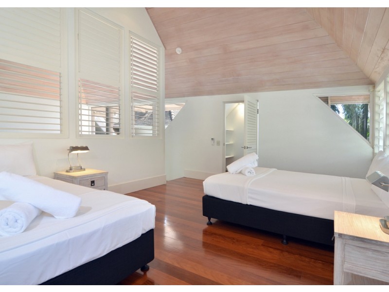 Lot 4 Beachfront Mirage, Port Douglas QLD 4877