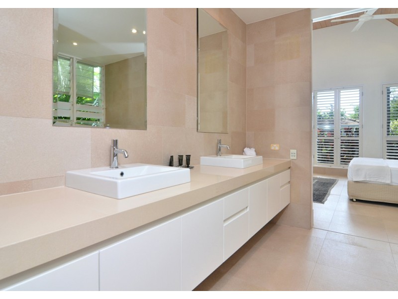 Lot 4 Beachfront Mirage, Port Douglas QLD 4877