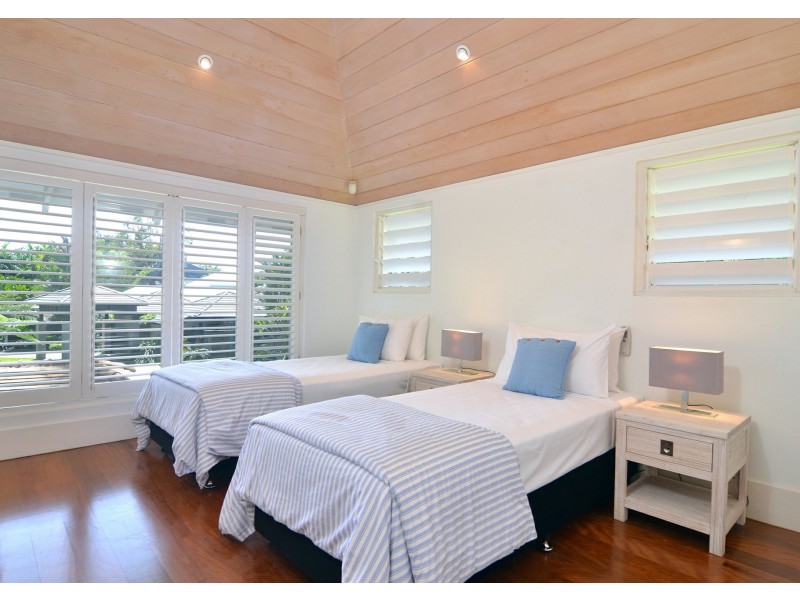 Lot 4 Beachfront Mirage, Port Douglas QLD 4877