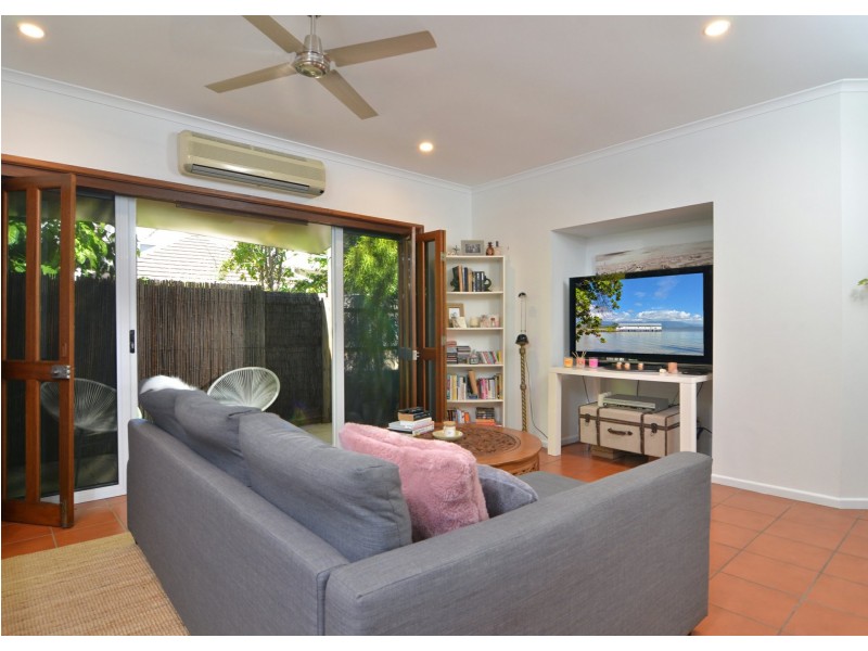 1/12 Limpet Avenue, Port Douglas QLD 4877