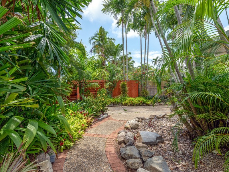 10 Undine Street, Port Douglas QLD 4877