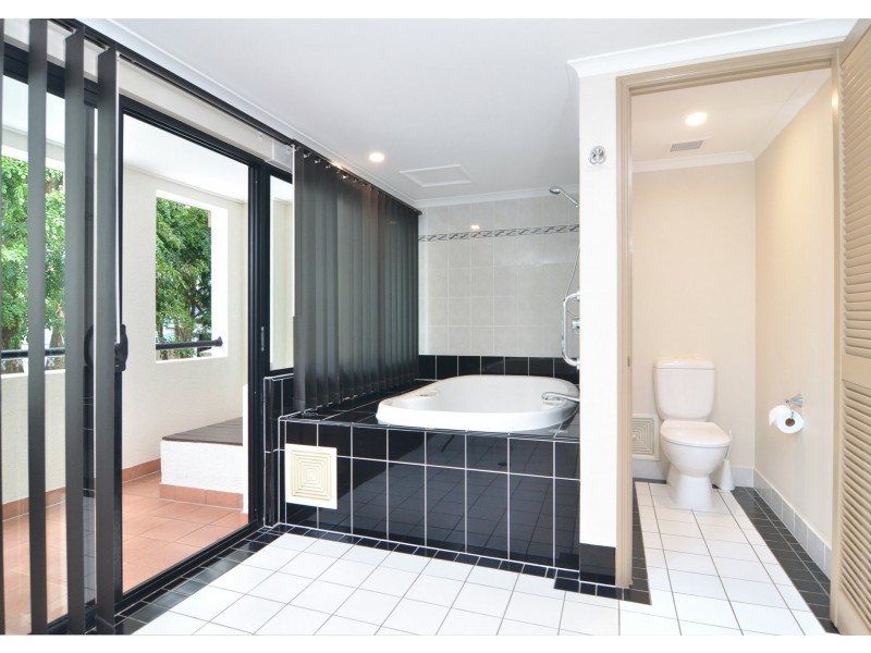 14 Regal/51 Macrossan Street, Port Douglas QLD 4877