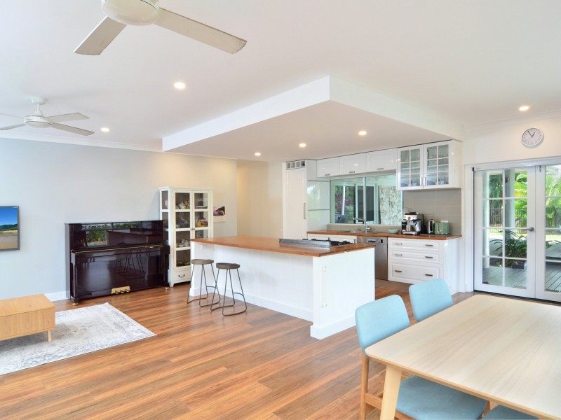 7 Endeavour Street, Port Douglas QLD 4877