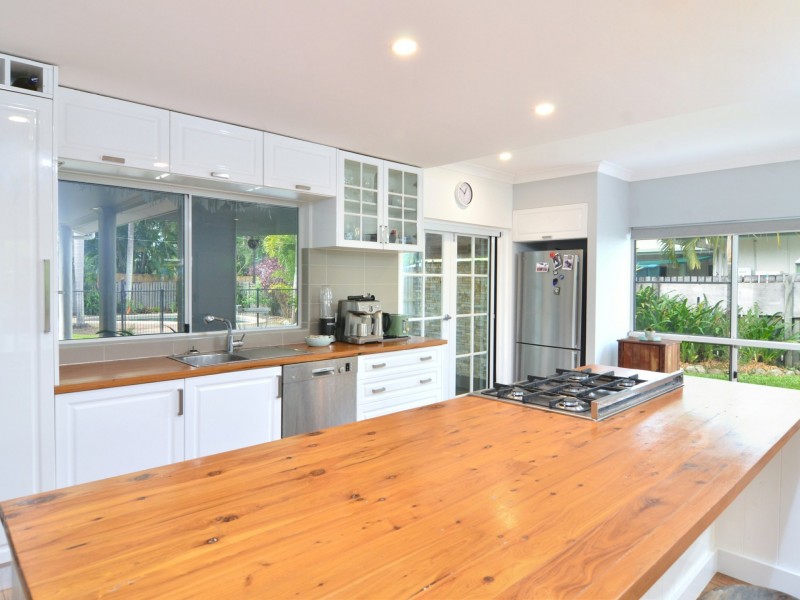 7 Endeavour Street, Port Douglas QLD 4877