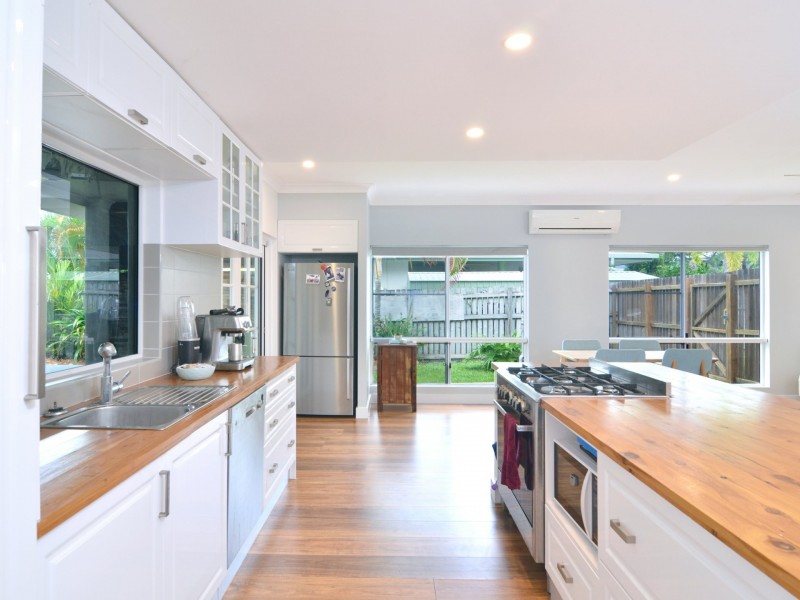 7 Endeavour Street, Port Douglas QLD 4877