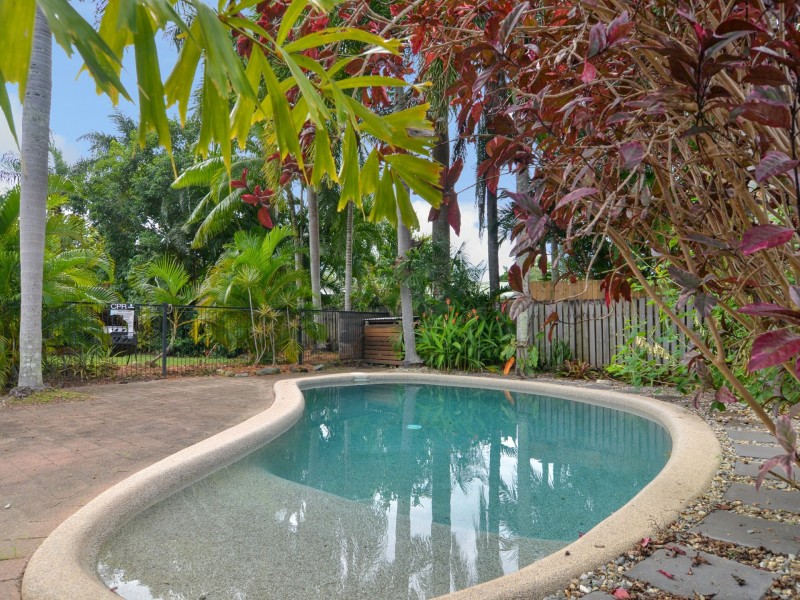 7 Endeavour Street, Port Douglas QLD 4877