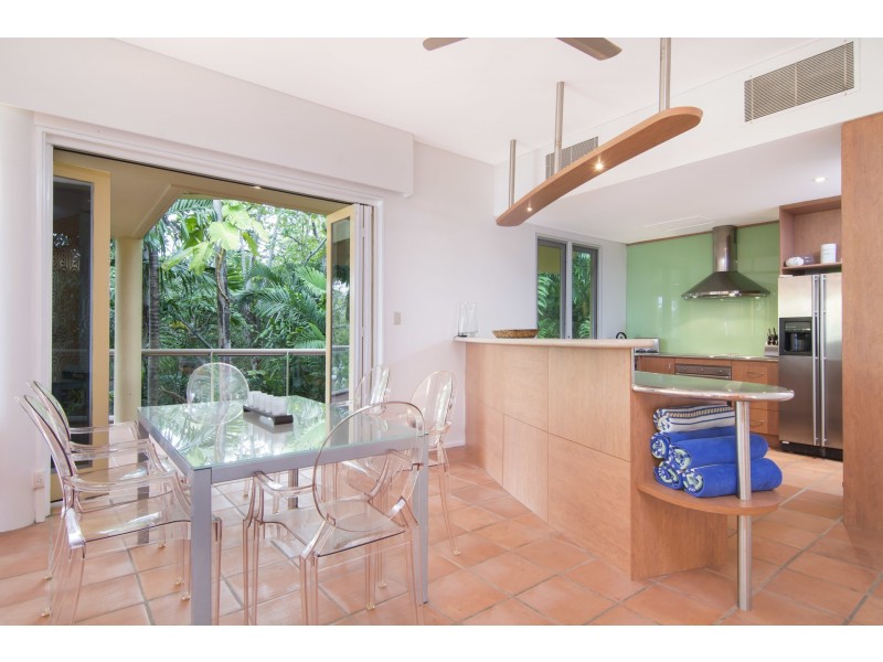 2/48 The Hill Apartments, Port Douglas QLD 4877