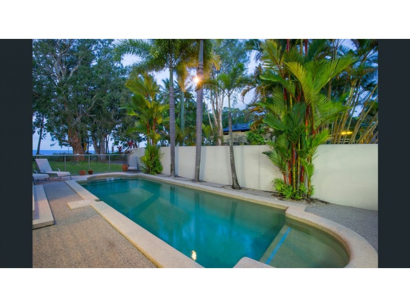 12 Helmet Street, Port Douglas QLD 4877