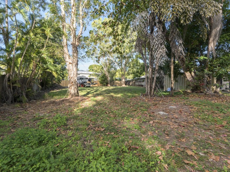 14 Ti Tree Street, Port Douglas QLD 4877