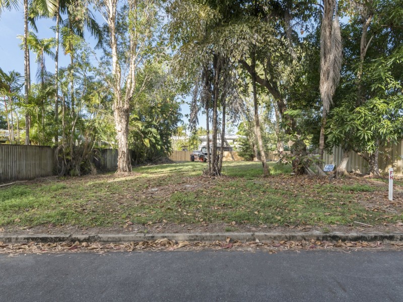 14 Ti Tree Street, Port Douglas QLD 4877