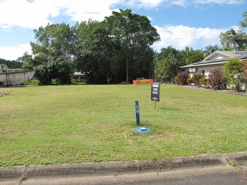 24 Ives Avenue, Wonga Beach QLD 4873