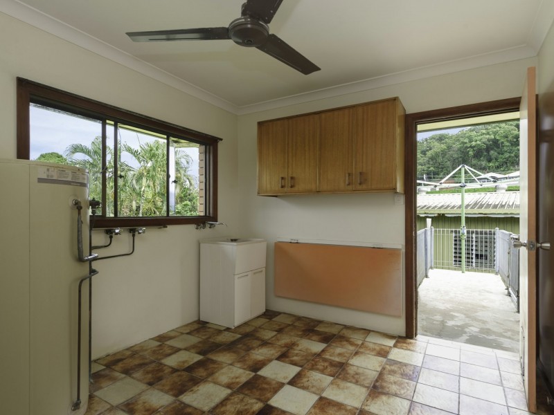 6 Rocky Point School Road, Rocky Point QLD 4873