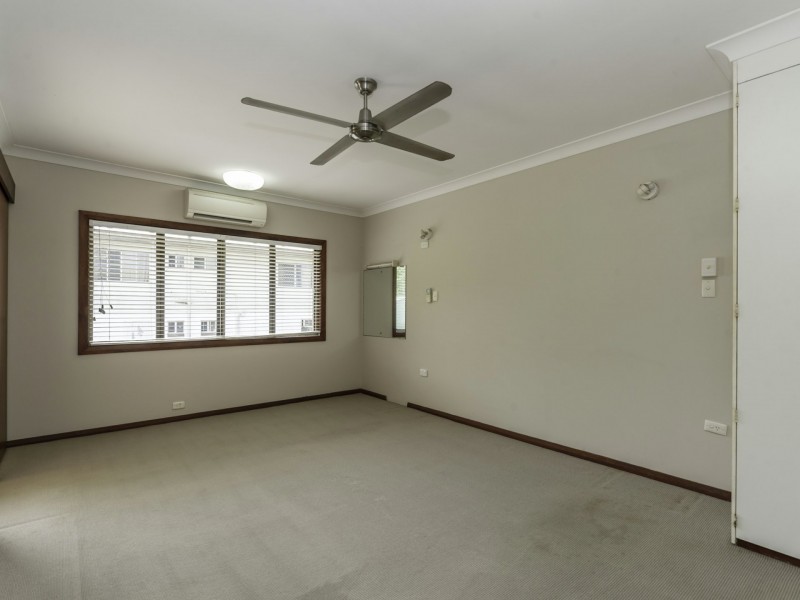 6 Rocky Point School Road, Rocky Point QLD 4873