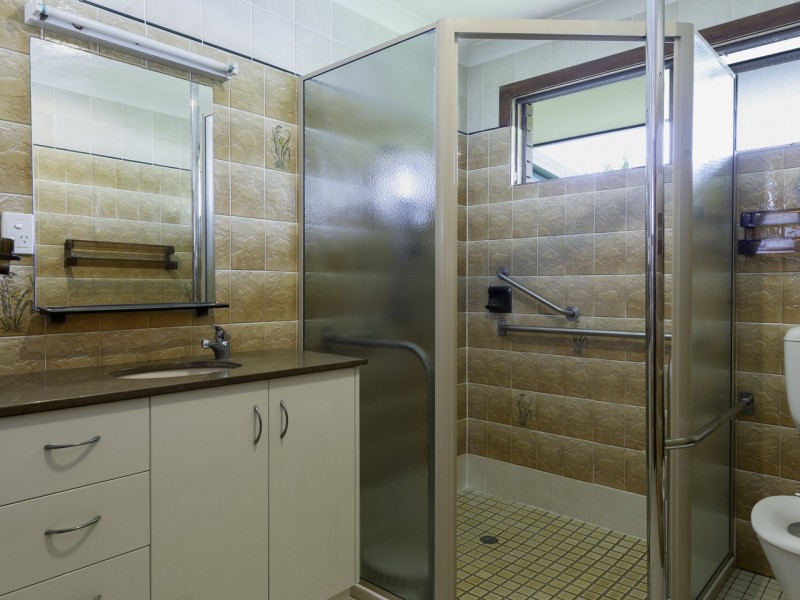 6 Rocky Point School Road, Rocky Point QLD 4873