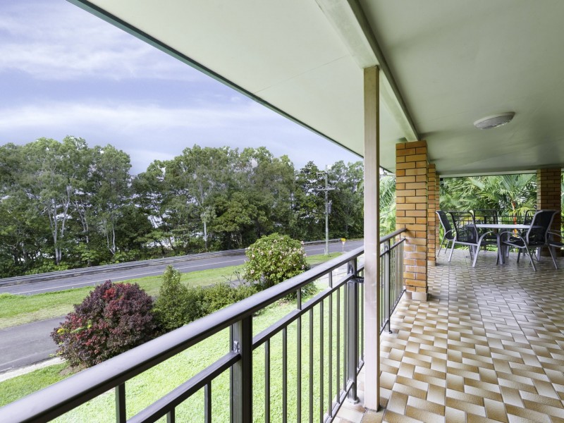 6 Rocky Point School Road, Rocky Point QLD 4873