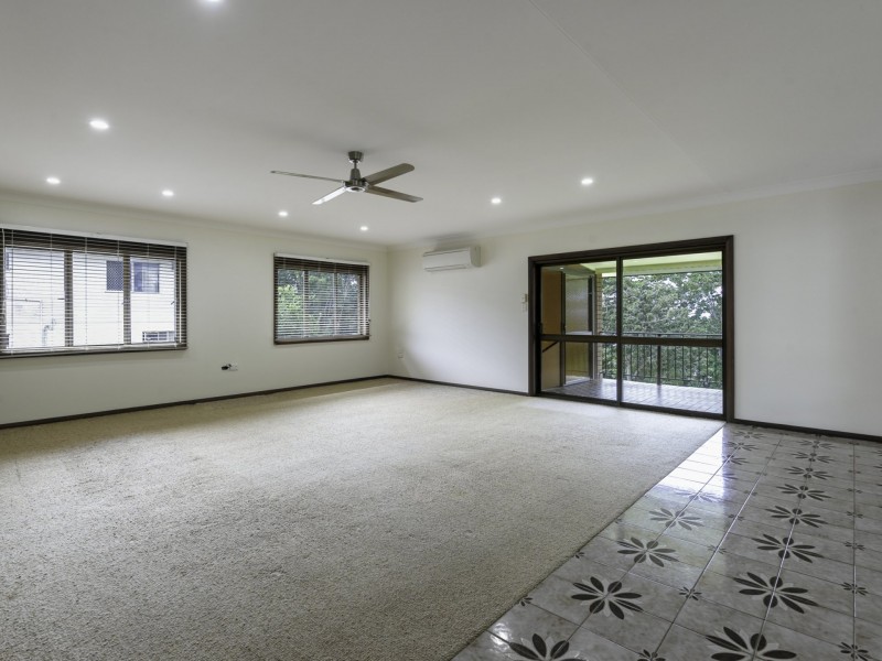 6 Rocky Point School Road, Rocky Point QLD 4873