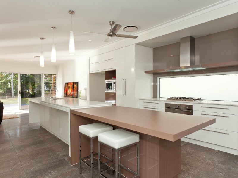 98 Marine Parade, Newell QLD 4873